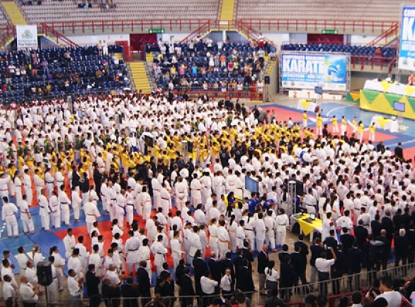 Atletas de Karatê da ASSPMBMRN são destaques em campeonato internacional