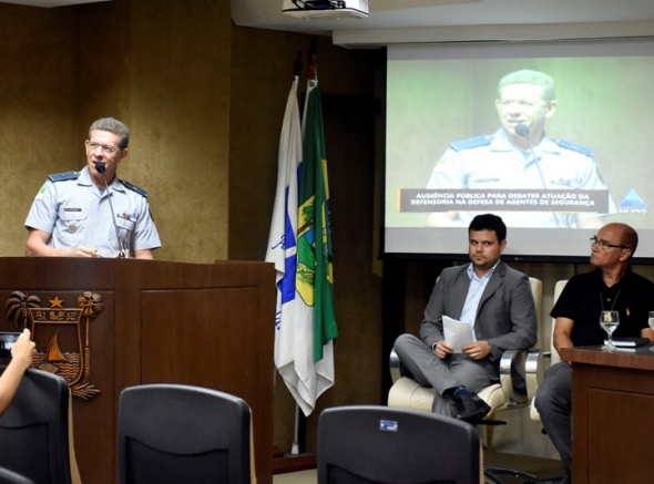 Papel do Estado na defesa dos operadores de segurança é discutido em audiência